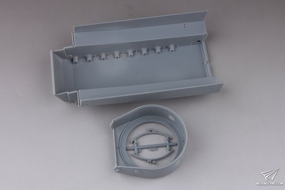 Збірна модель 1/35 Tiger I ранніх випусків, s.Pz.Abt. 501, Туніс, операція "Ochsenkorf", Dragon 6328