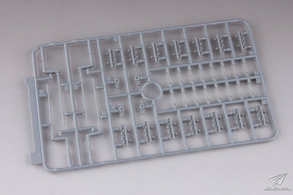 Збірна модель 1/35 Tiger I ранніх випусків, s.Pz.Abt. 501, Туніс, операція "Ochsenkorf", Dragon 6328