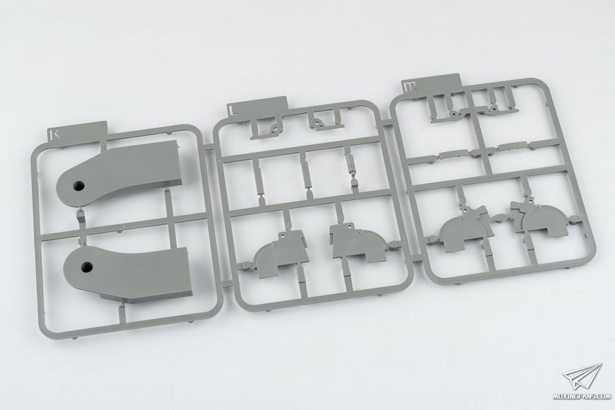 Збірна модель 1/35 Tiger I Pz.Kpfw.VI Ausf.E пізніх випусків з циммеритом, Takom 2199