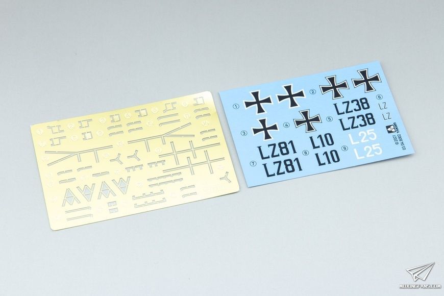 Збірна модель 1/350 Дирижабль Zeppelin P Class, Takom 6002