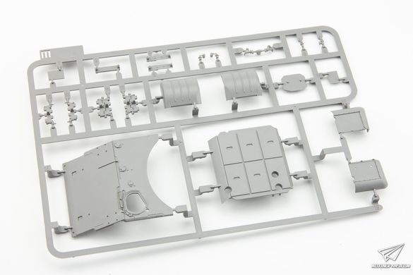 Збірна модель 1/35 Т-55АМ2-B чехословацький середній танк, Takom 2057