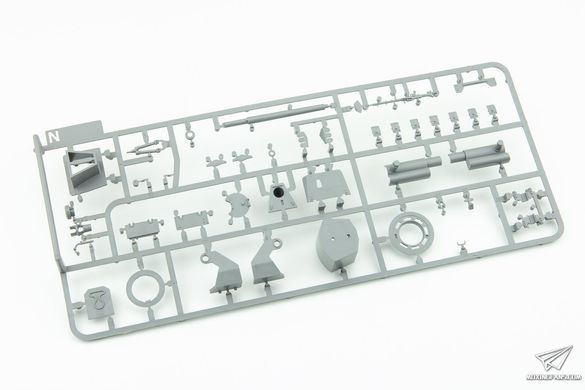Збірна модель 1/35 StuH42 / StuG III Ausf.G пізніх випусків (2 в 1), Takom 8006