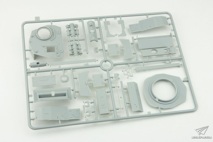 Збірна модель 1/35 A34 'Comet' британський крейсерський танк, Bronco CB35010SP
