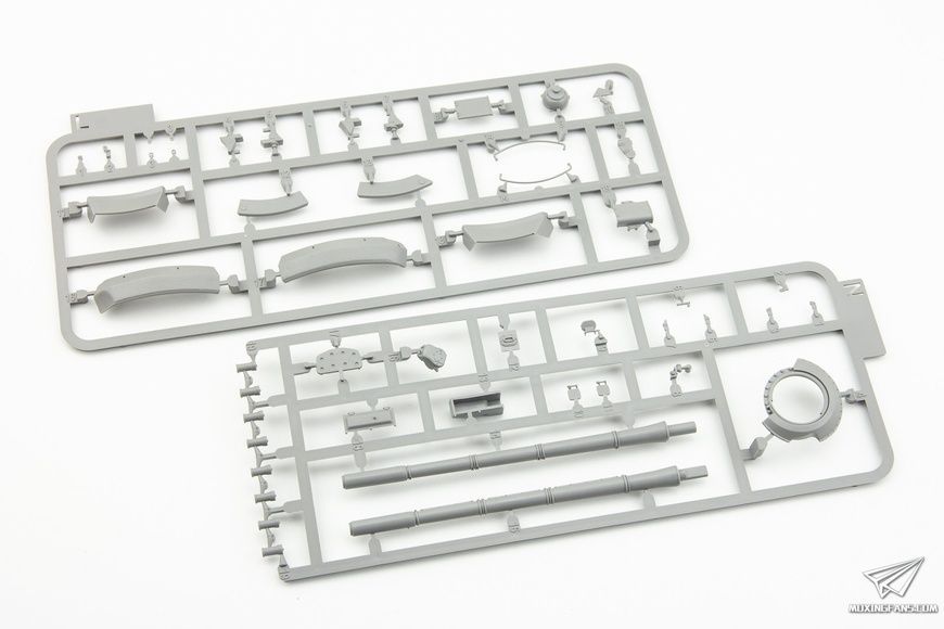 Збірна модель 1/35 Т-55АМ2-B чехословацький середній танк, Takom 2057