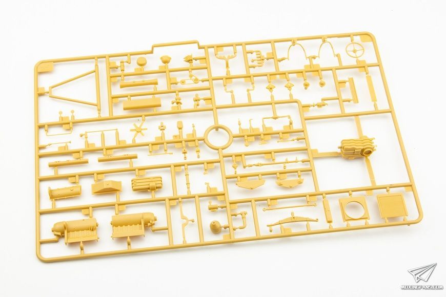 Збірна модель 1/35 Sd.Kfz.6/2 [BN9b] 3.7cm Flak36 auf Fahrgestell Zugkraftwagen 5t (ранніх/пізніх випусків), Bronco CB35043