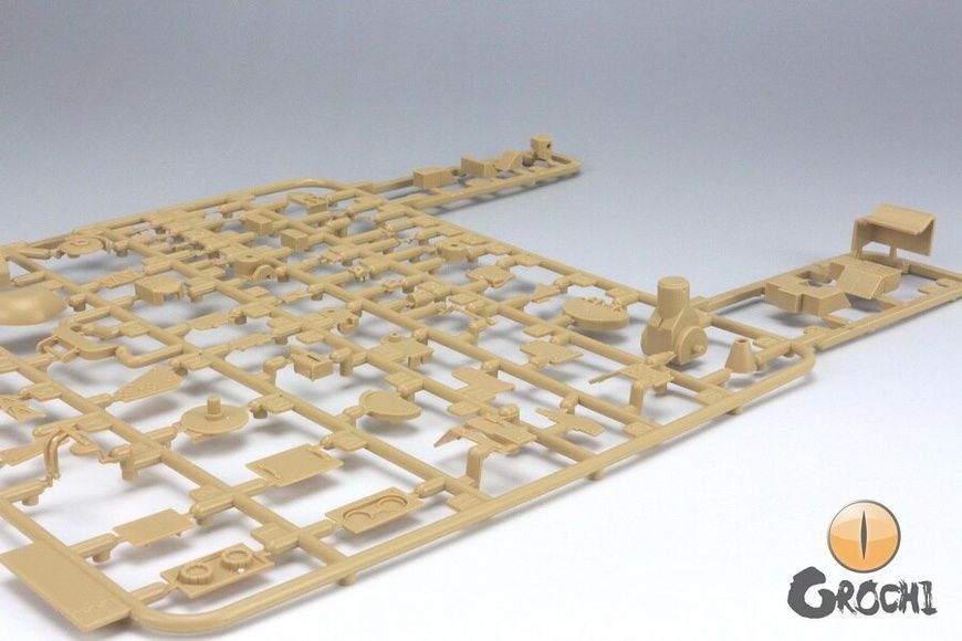 Збірна модель 1/35 M3A3 Bradley з металевими траками та фігуркою (Deluxe Edition), Takom/Orochi IM-001