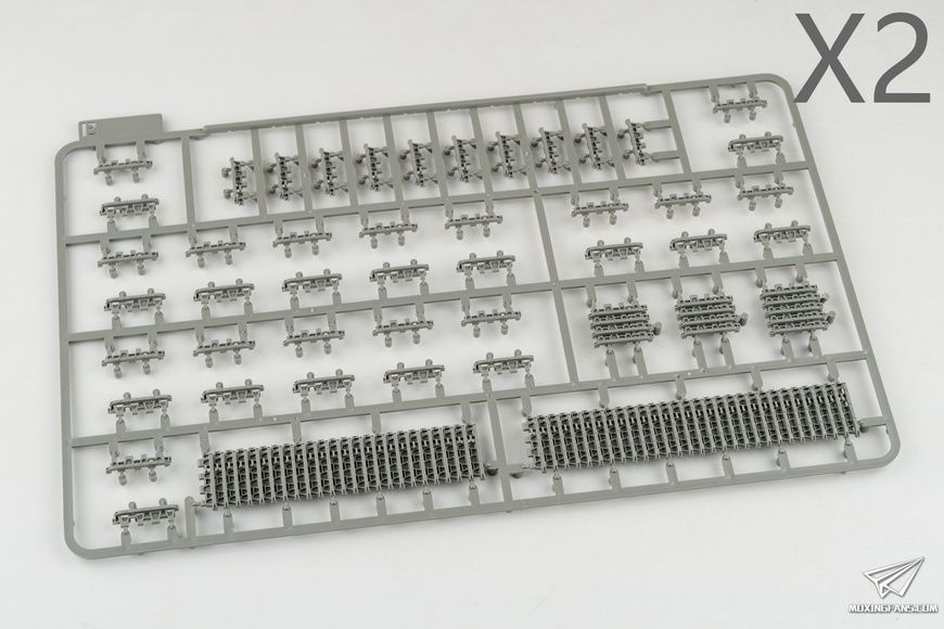 Збірна модель 1/35 Tiger I Pz.Kpfw.VI Ausf.E пізній командирський (2 в 1) циммеритом, з фігурою Віттмана в 1/16, Takom 2201