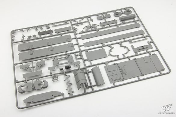 Збірна модель 1/35 Sherman Vс Firefly британський середній танк, RFM RM-5038