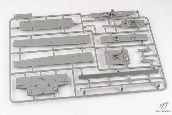 Збірна модель 1/35 Tiger I Pz.Kpfw.VI Ausf.E "гібрид" з Gruppe Fehrmann, Takom 2202