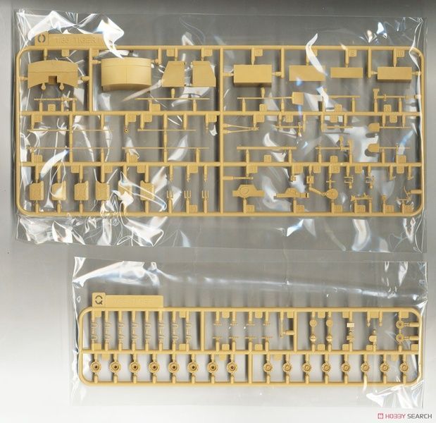 Збірна модель 1/35 Pz.Kpfw.VI Ausf. E Tiger I (Sd.Kfz. 181), початкових випусків, машина з б/н "100", Ленінград, початок 1943 р., RFM RM-5075