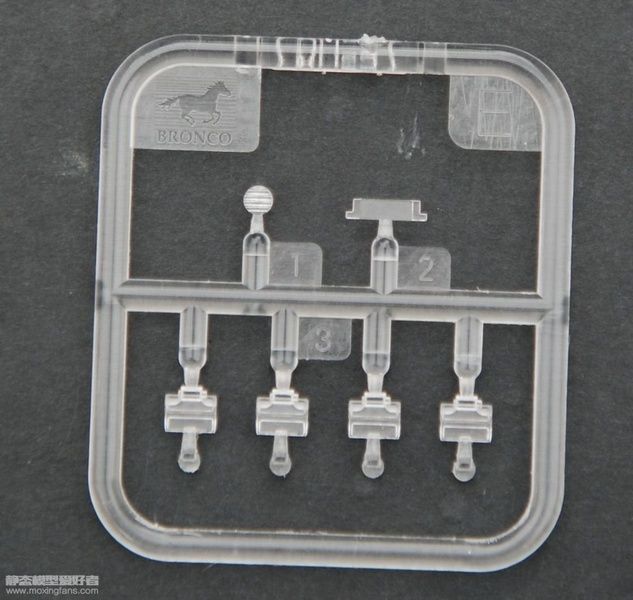 Збірна модель 1/35 Pz.Kpfw.35(t) / LT vz.35, Bronco CB35065