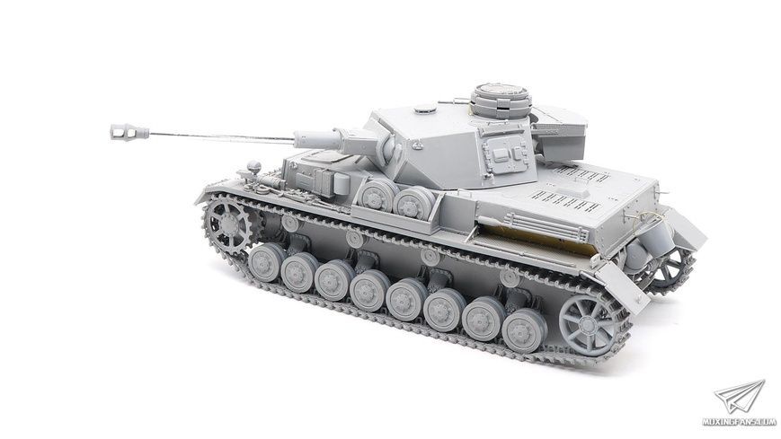 Збірна модель 1/35 Pz.Kpfw.IV Ausf.F2/G, Border Model BT-004