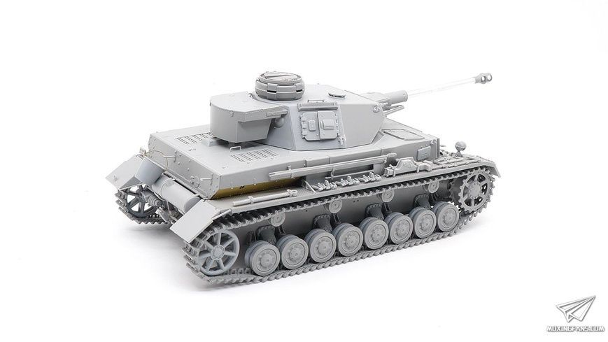 Збірна модель 1/35 Pz.Kpfw.IV Ausf.F2/G, Border Model BT-004