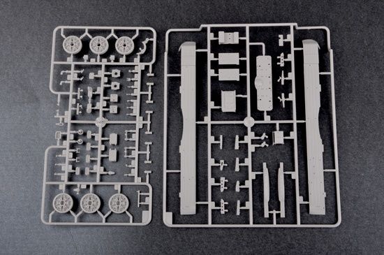 Збірна модель 1/35 ТОС-1А важка реактивна система залпового вогню, Trumpeter 05582