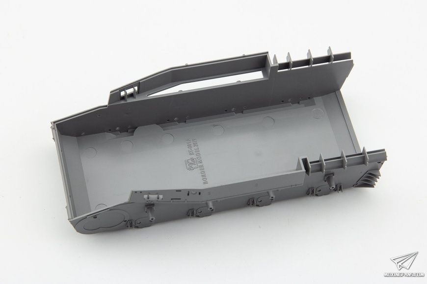 Збірна модель 1/35 Pz.Kpfw.IV Ausf.H ранніх-середніх випусків (2 в 1) з фігурками, Border Model BT-005
