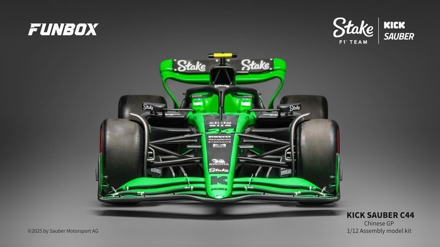 Збірна модель 1/12 Kick Sauber C44, Гран-прі Китаю 2024, попередньо пофарбована, Funbox FB12001