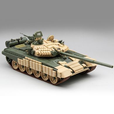 Збірна модель 1/35 Т-72АВ український ОБТ, Amusing Hobby 35A063