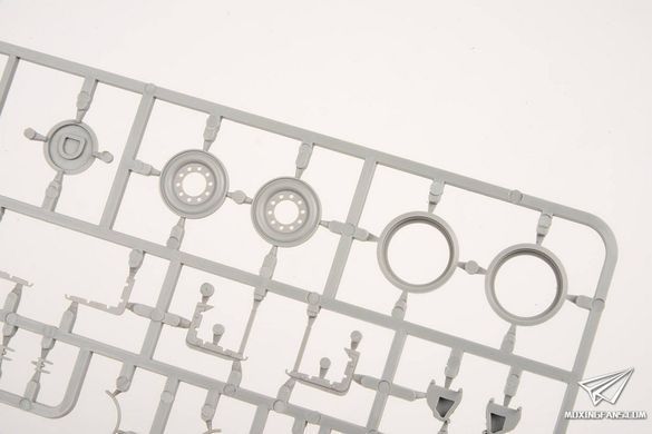 Збірна модель 1/35 M60A1 з динамічним захистом, Takom 2113