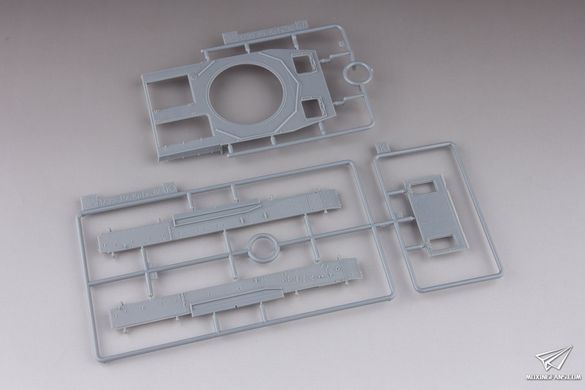 Збірна модель 1/35 Pz.Kpfw.IV Ausf.F1(F), з Magic Tracks, Dragon 6315