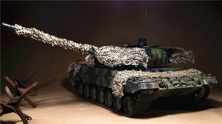 Маскувальна сітка "Баракуда" для сучасної техніки в 1/16 - Темно-зелена (Jungle Green), тип А - щільна тканина