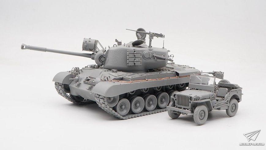 Збірна модель 1/35 M46 Patton та броньований джип 1/4 ton Utility Truck, набір з двох моделей (2 в 1), Takom 2117X