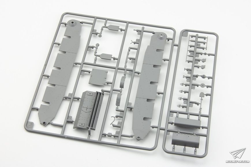 Збірна модель 1/35 Mk.VI Crusader Mk.III [з модельним ковриком A4], Border Model BT-012