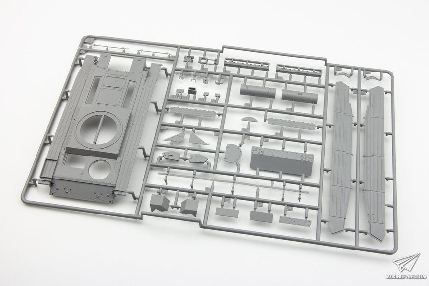 Збірна модель 1/35 Mk.VI Crusader Mk.III [з модельним ковриком A4], Border Model BT-012