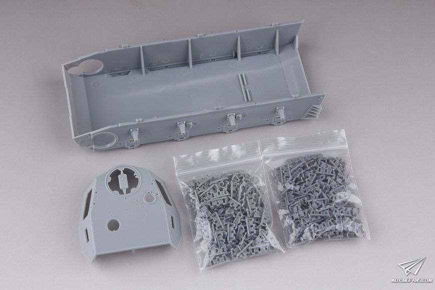 Збірна модель 1/35 Pz.Kpfw.IV Ausf.F1(F), з Magic Tracks, Dragon 6315