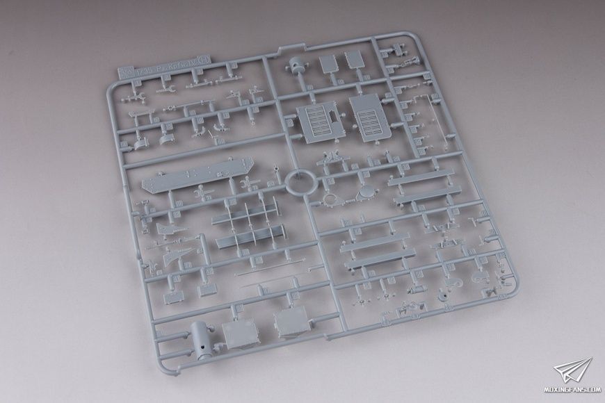 Збірна модель 1/35 Pz.Kpfw.IV Ausf.F1(F), з Magic Tracks, Dragon 6315