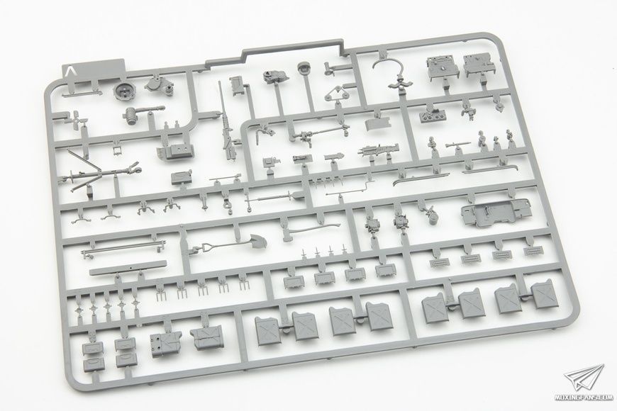Збірна модель 1/35 M46 Patton та броньований джип 1/4 ton Utility Truck, набір з двох моделей (2 в 1), Takom 2117X