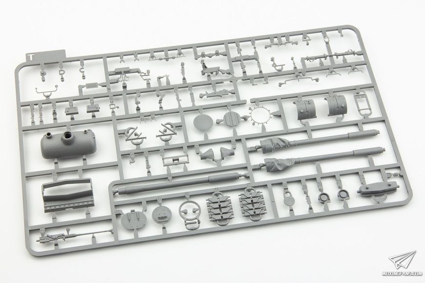 Збірна модель 1/35 M46 Patton та броньований джип 1/4 ton Utility Truck, набір з двох моделей (2 в 1), Takom 2117X