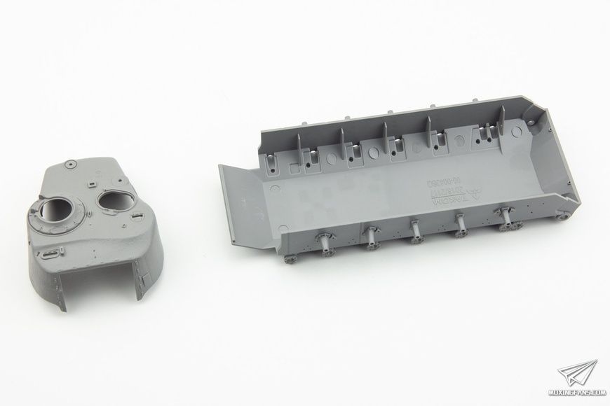 Збірна модель 1/35 M46 Patton та броньований джип 1/4 ton Utility Truck, набір з двох моделей (2 в 1), Takom 2117X