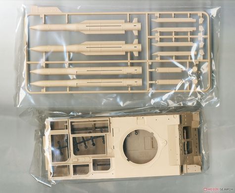 Збірна модель 1/35 9К37M1 "Бук-М1" cамохідний зенітно-ракетний комплекс, Meng SS-014