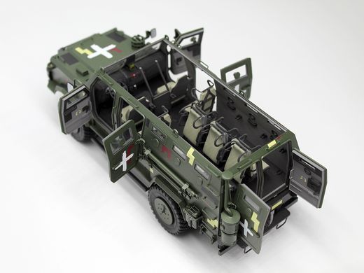 Збірна модель 1/35 &laquo;Козак-2&raquo; український бронеавтомобіль класу MRAP,  ICM 35014