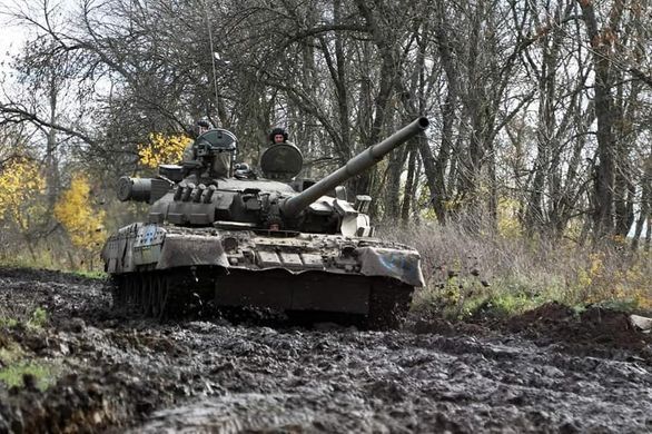Збірна модель 1/35 Т-80У основний бойовий танк + 2 набори обвісу із смоли, RPG Model 35001B