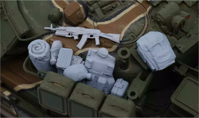 Збірна модель 1/35 Т-80У основний бойовий танк + 2 набори обвісу із смоли, RPG Model 35001B