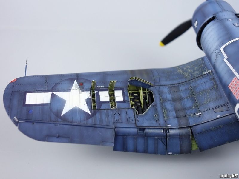 Збірна модель 1/48 Vought F4U-1A/2 Corsair винищувач (2 моделі в наборі), Magic Factory 5001