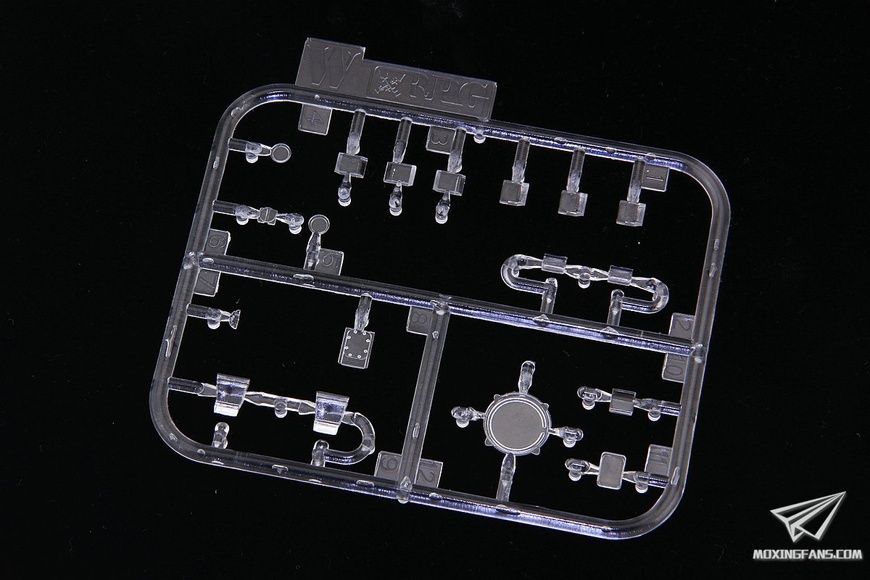 Збірна модель 1/35 Т-80У основний бойовий танк + 2 набори обвісу із смоли, RPG Model 35001B