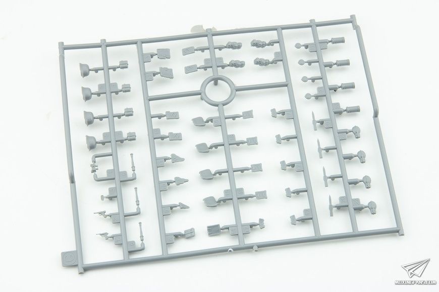 Збірна модель 1/35 Pz.Bef.Wg III Ausf.H, з Magic Track, Dragon 6901