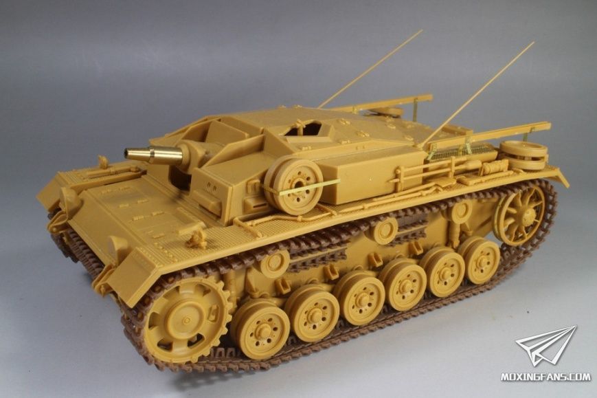 Збірна модель 1/35 StuG.III Ausf. E (Sd.Kfz. 142/1) Східний фронт, 1942 р., Bronco CB35119