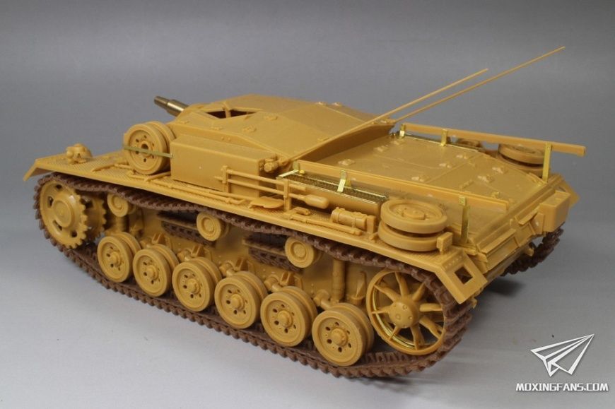 Збірна модель 1/35 StuG.III Ausf. E (Sd.Kfz. 142/1) Східний фронт, 1942 р., Bronco CB35119