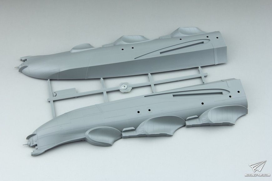 Збірна модель 1/144 Екраноплан &laquo;Лунь&raquo;, Takom 3002