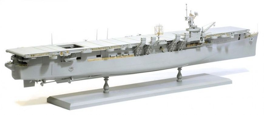 Збірна модель 1/350 USS Independence CVL-22 авіаносець США, Dragon 1024