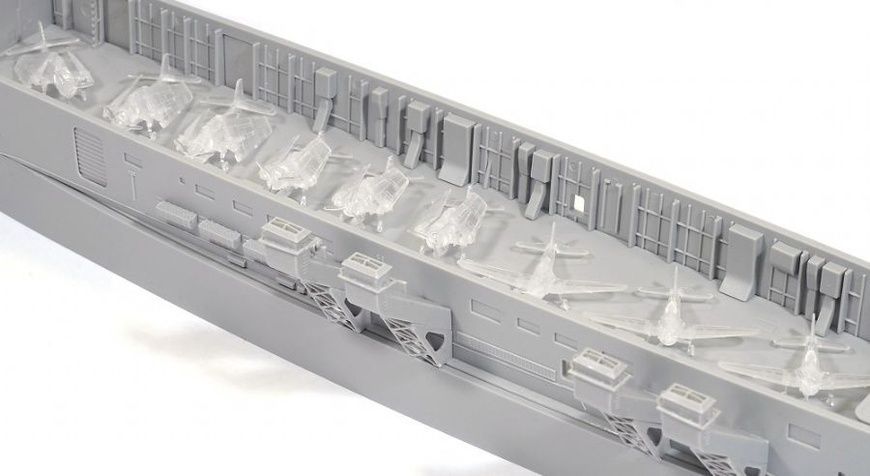 Збірна модель 1/350 USS Independence CVL-22 авіаносець США, Dragon 1024