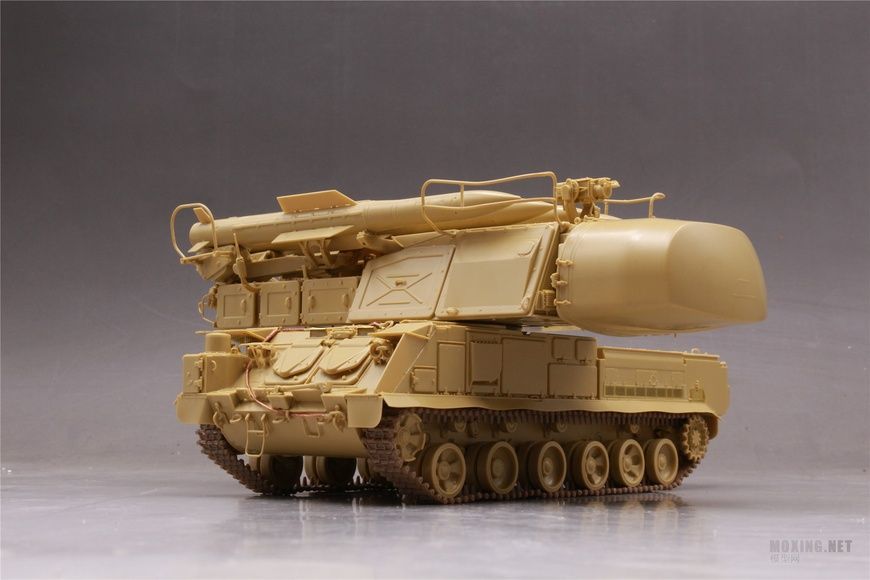 Збірна модель 1/35 ЗРК 9K37M1 Бук-M1, Panda PH35033