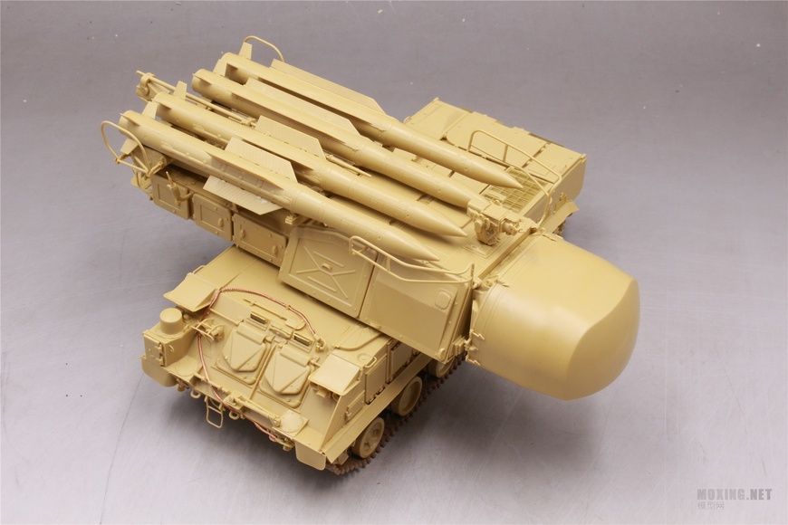 Збірна модель 1/35 ЗРК 9K37M1 Бук-M1, Panda PH35033
