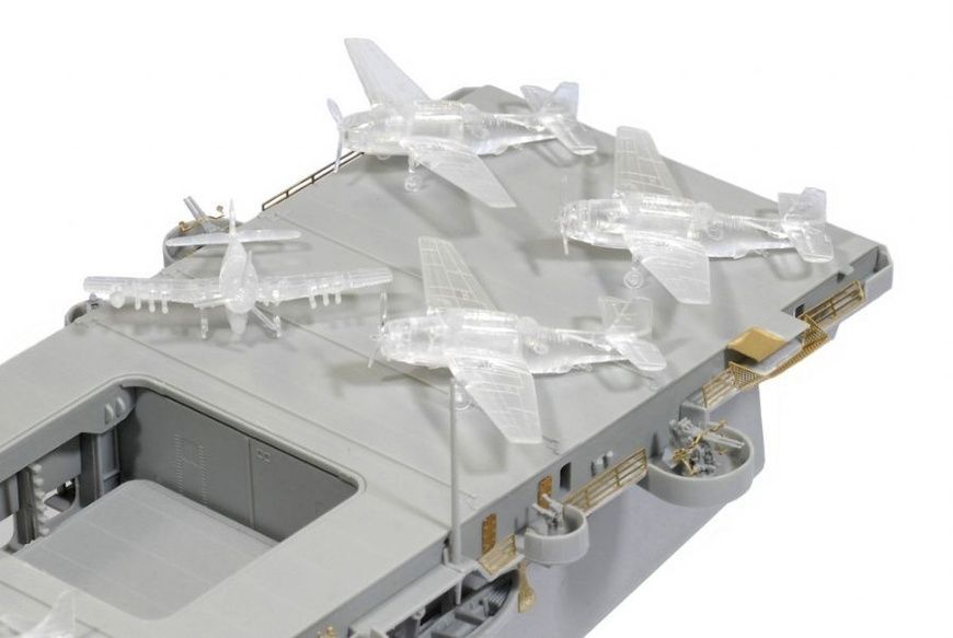 Збірна модель 1/350 USS Independence CVL-22 авіаносець США, Dragon 1024