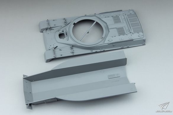 Збірна модель 1/35 Chieftain Mk 10, Takom 2028