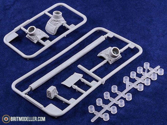 Збірна модель 1/35 Т-72M4CZ чеський основний бойовий танк, Trumpeter 05595