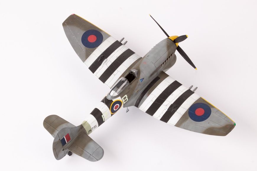 Збірна модель 1/48 Tempest Mk.V Series 1 (ProfiPACK), Eduard 82121